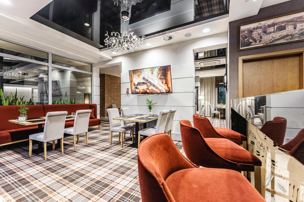 Hotel Wieniawski Люблин Экстерьер фото