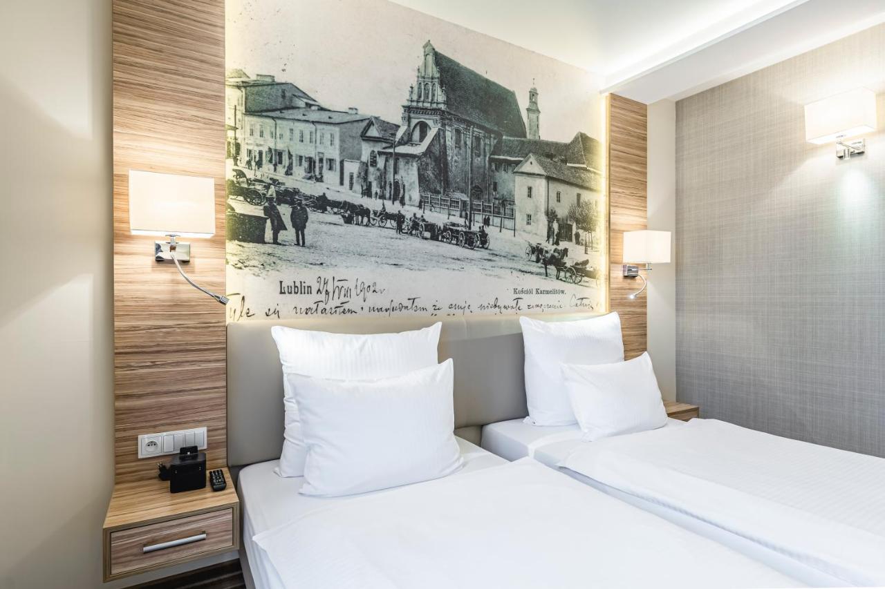 Hotel Wieniawski Люблин Экстерьер фото